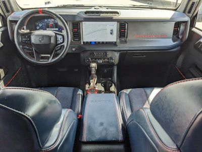 2025 Ford Bronco — photo 12 view