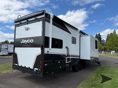 2026 Jayco Seismic - Photo 11