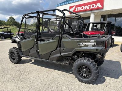 2025 Honda Pioneer 1000-6 Deluxe Crew - Photo 3