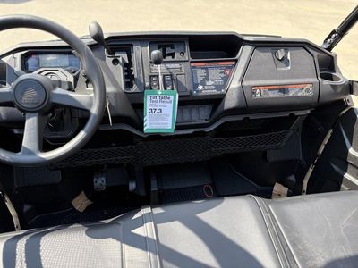 2025 Honda Pioneer 1000-6 Deluxe Crew - Photo 9
