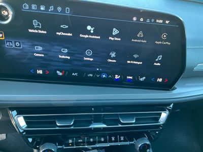 2026 Chevrolet Traverse — photo 13 view