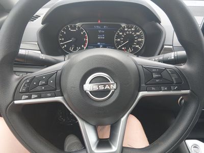 2024 Nissan Altima — photo 12 view