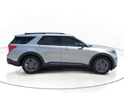 2022 Ford Explorer — interior view