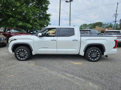 2022 Toyota Tundra — interior view