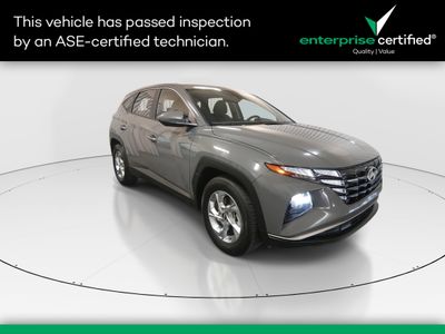 2024 Hyundai Tucson SE FWD — front three-quarter view