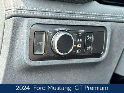 2024 Ford Mustang - Photo 21