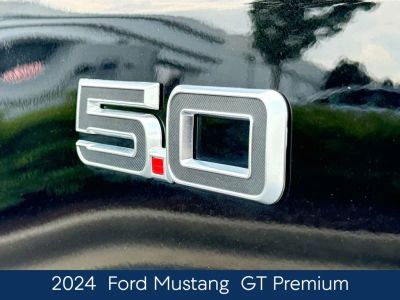 2024 Ford Mustang - Photo 10