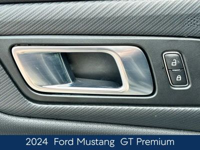 2024 Ford Mustang - Photo 17