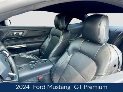 2024 Ford Mustang - Photo 8