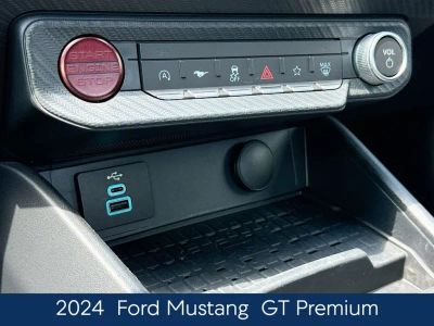 2024 Ford Mustang - Photo 32
