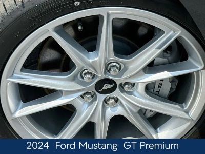 2024 Ford Mustang - Photo 12