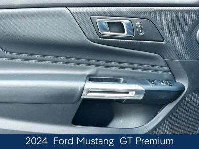 2024 Ford Mustang - Photo 16