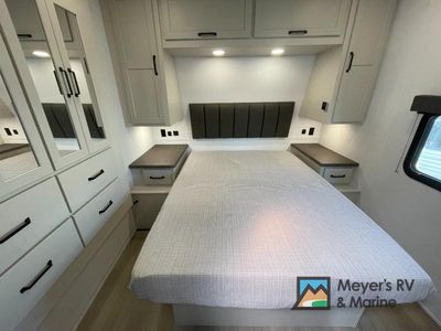 2026 Grand Design Momentum G-Class — photo 15 view