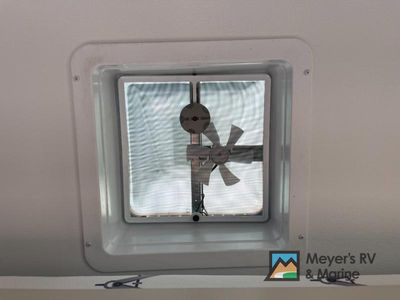2026 Grand Design Momentum G-Class — photo 28 view