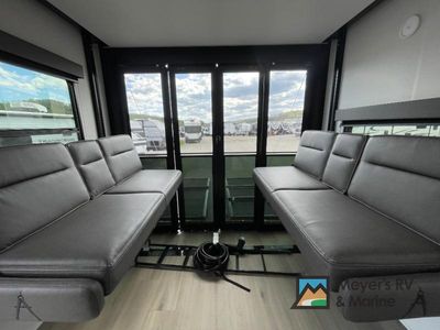 2026 Grand Design Momentum G-Class — photo 23 view