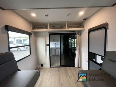 2026 Grand Design Momentum G-Class — photo 22 view