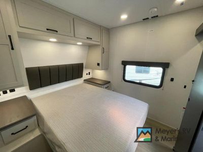 2026 Grand Design Momentum G-Class — photo 14 view