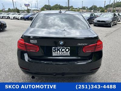 2018 BMW 3 Series - Photo 2