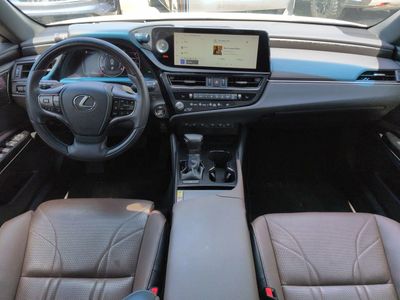 2023 Lexus ES - Photo 15