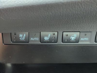 2023 Lexus ES - Photo 25