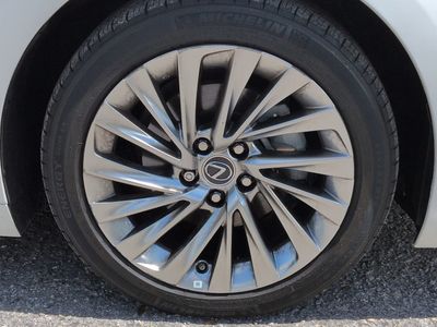 2023 Lexus ES - Photo 11