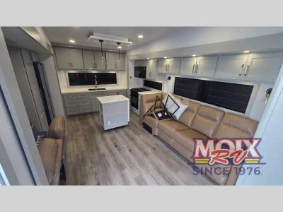 2026 Brinkley Model Z - Photo 3