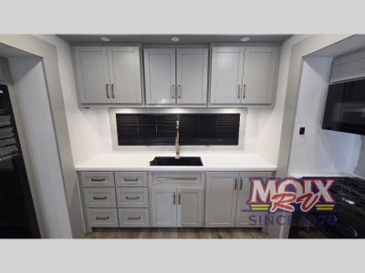 2026 Brinkley Model Z - Photo 11
