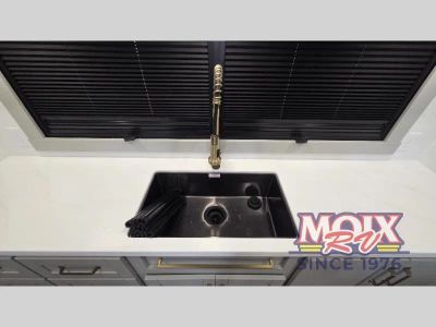 2026 Brinkley Model Z - Photo 13