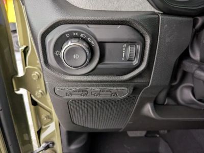 2026 Jeep Wrangler — photo 14 view