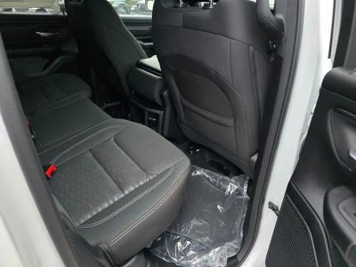2025 Ram 1500 — photo 32 view