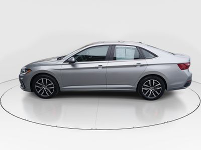2025 Volkswagen Jetta - Photo 4