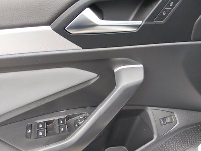 2025 Volkswagen Jetta - Photo 12