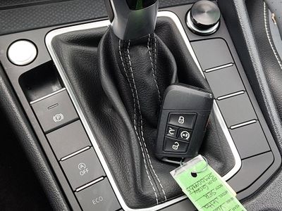 2025 Volkswagen Jetta - Photo 16