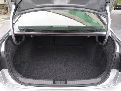 2025 Volkswagen Jetta - Photo 11