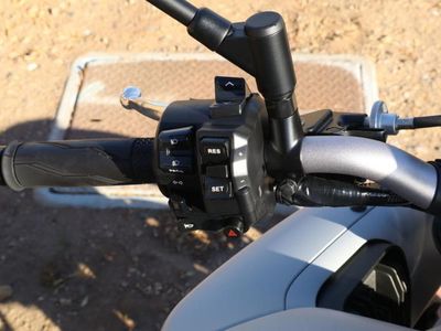 2025 Yamaha MT-10 - Photo 12