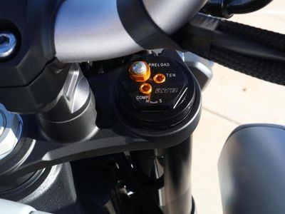 2025 Yamaha MT-10 - Photo 14