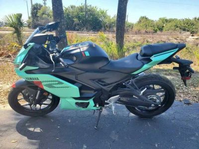 2026 Yamaha YZF-R3 — front three-quarter view
