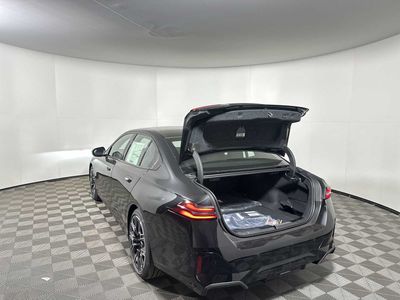 2026 BMW i5 - Photo 19