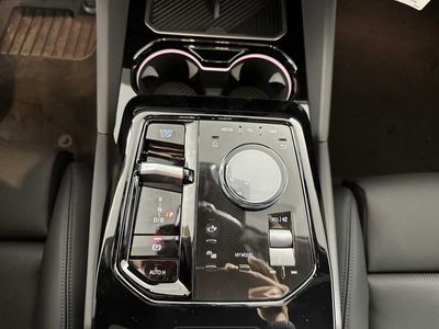 2026 BMW i5 - Photo 16