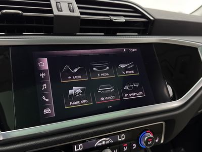 2021 Audi Q3 - Photo 16