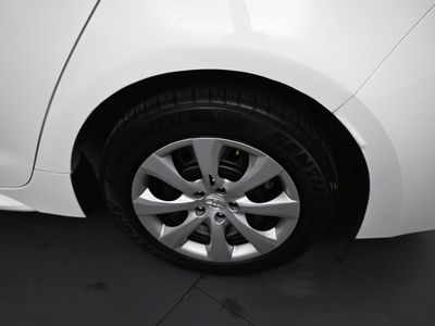 2026 2024 Toyota Corolla LE Sedan — photo 20 view