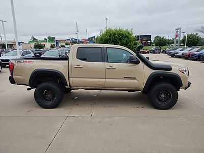 2019 Toyota Tacoma - Photo 4
