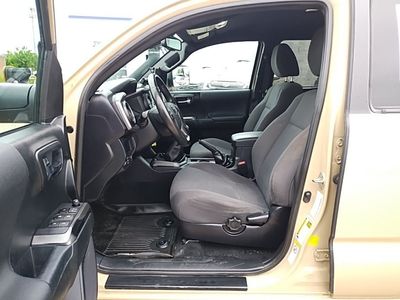 2019 Toyota Tacoma - Photo 12