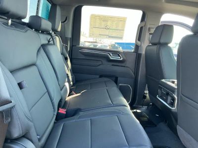 2026 Chevrolet Silverado 3500HD — photo 19 view