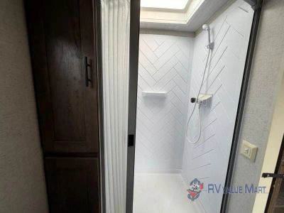 2020 Forest River RV Wildwood — photo 17 view
