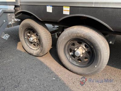 2020 Forest River RV Wildwood — photo 8 view