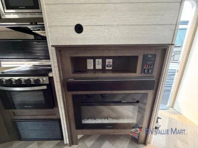 2020 Forest River RV Wildwood — photo 15 view