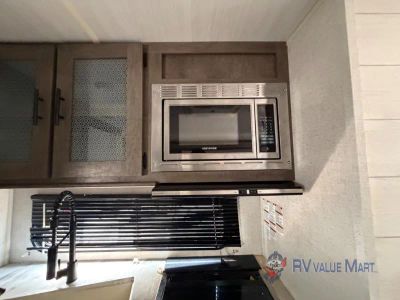 2020 Forest River RV Wildwood — photo 13 view