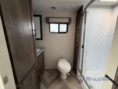 2020 Forest River RV Wildwood — photo 16 view