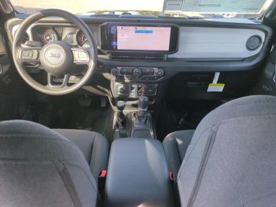 2026 Jeep Wrangler — photo 15 view